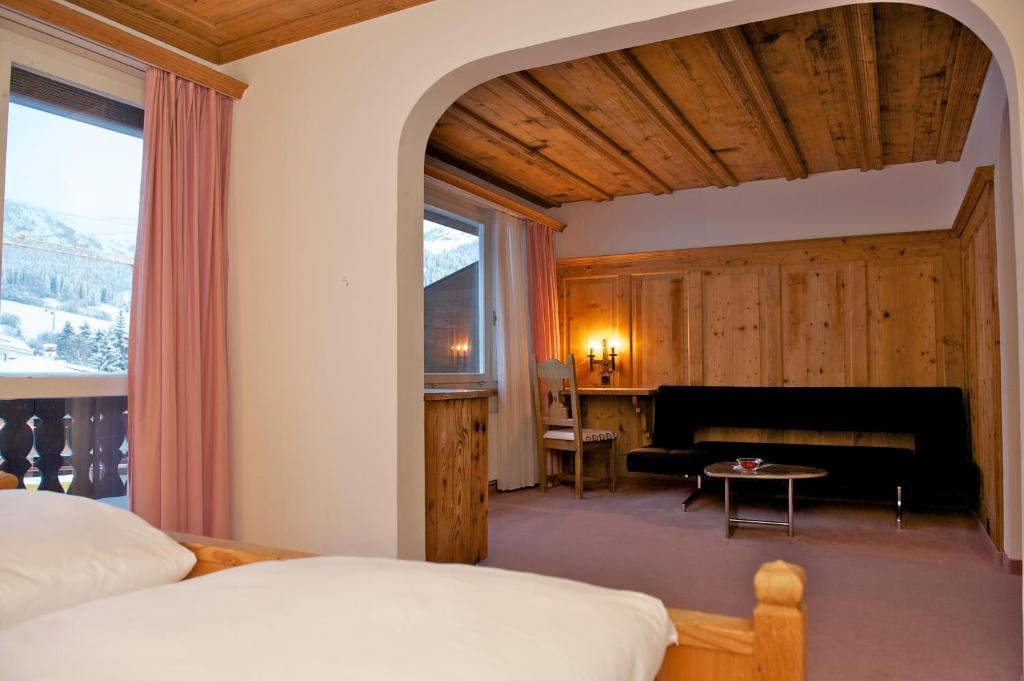 Hotel Restaurant Chesa Flims Eksteriør billede