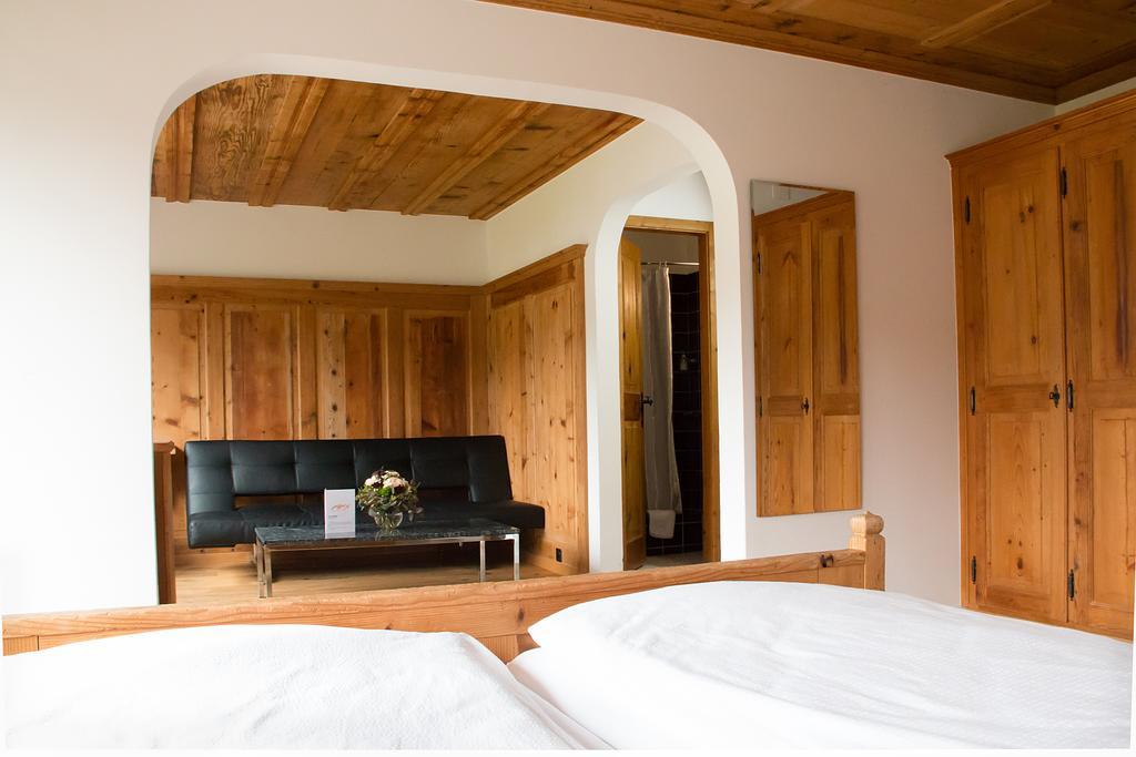 Hotel Restaurant Chesa Flims Eksteriør billede