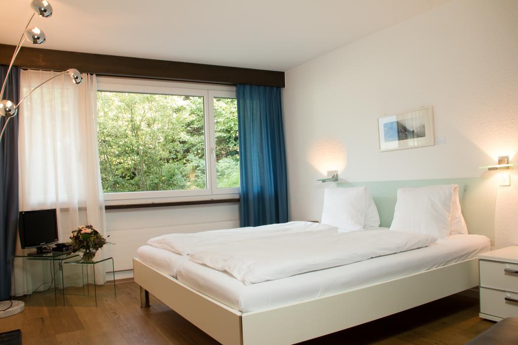 Hotel Restaurant Chesa Flims Eksteriør billede
