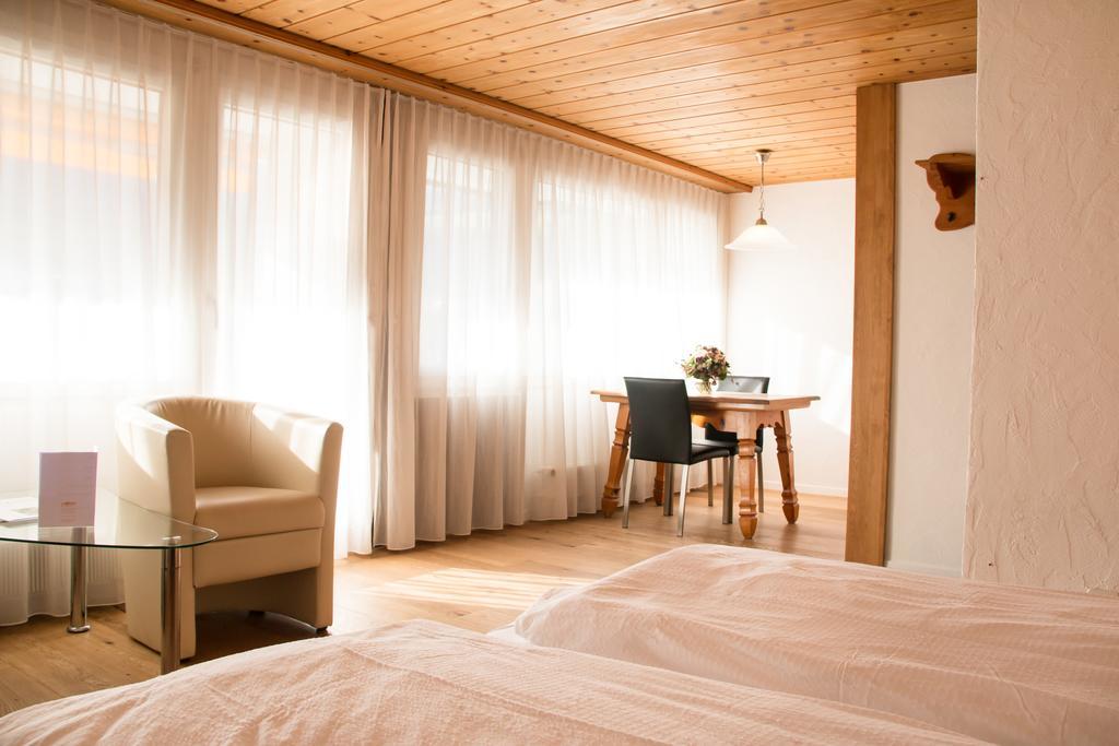 Hotel Restaurant Chesa Flims Eksteriør billede