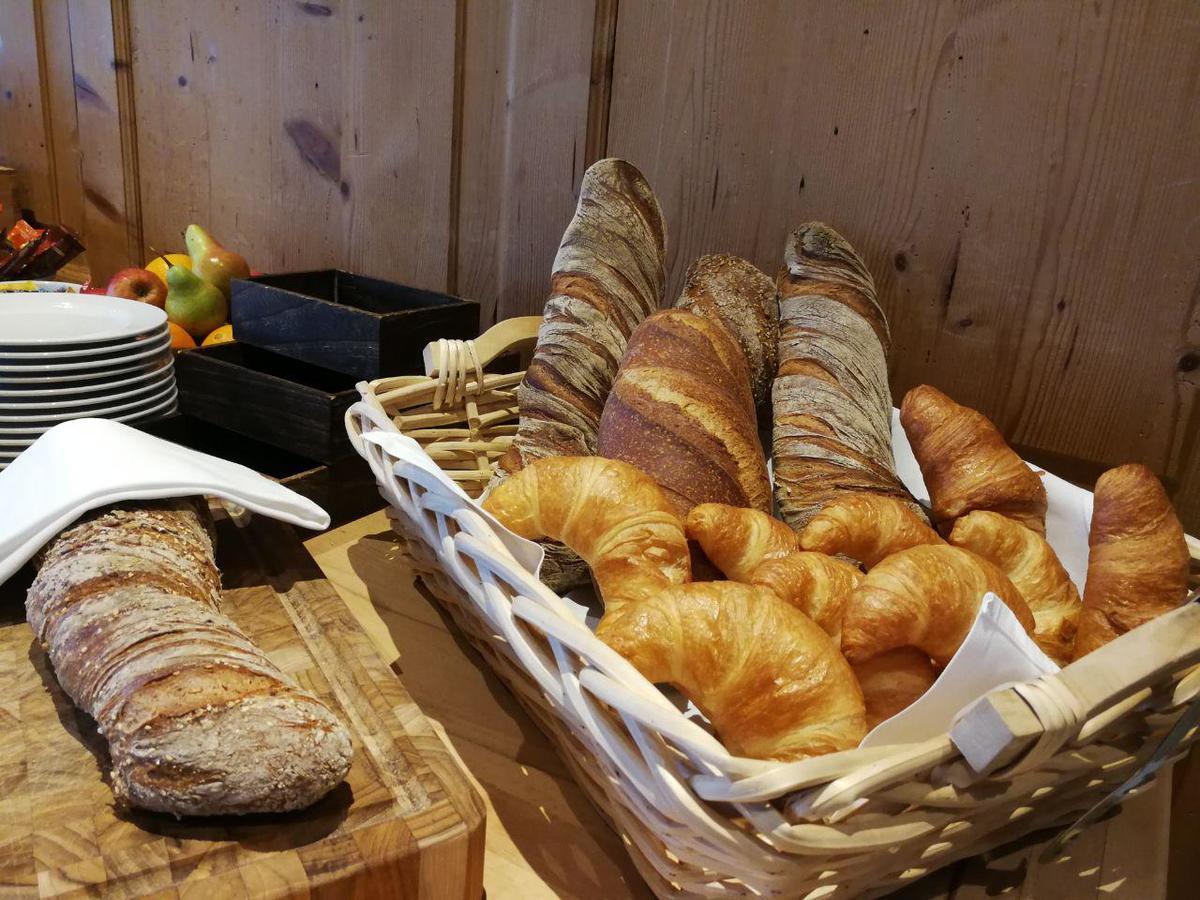 Hotel Restaurant Chesa Flims Eksteriør billede