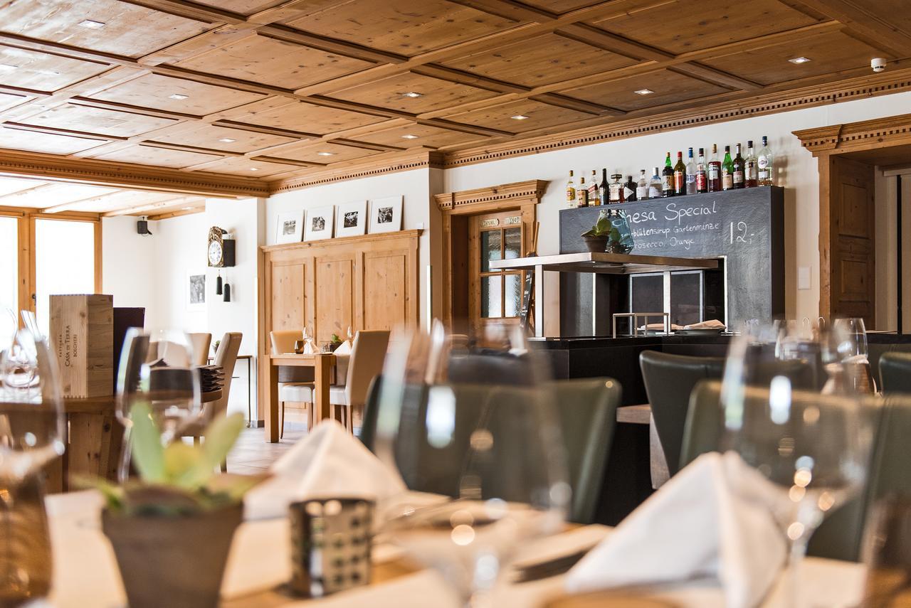 Hotel Restaurant Chesa Flims Eksteriør billede